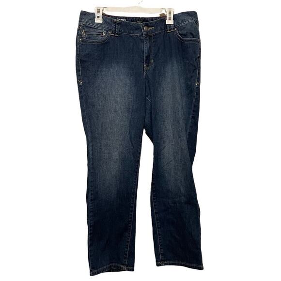 Lane Bryant Simply Straight Mid Wash‎ Jeans - Picture 1 of 10